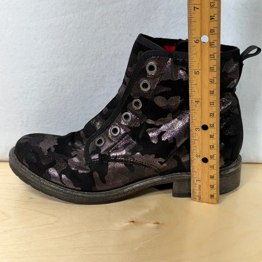 Dolce Vita Black Camo‎ Metallic Suede Ankle Boots Side Zip Girls Kids Size 2